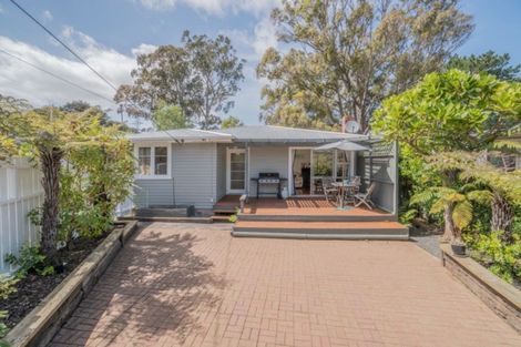 Photo of property in 1/19 Poto Street, Te Atatu South, Auckland, 0610