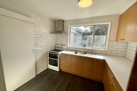 Photo of property in 7f1 Rangitane Street, Maupuia, Wellington, 6022