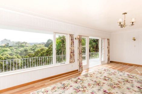 Photo of property in 663 South Titirangi Road, Titirangi, Auckland, 0604