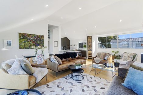 Photo of property in 2/43 Princes Street, Northcote Point, Auckland, 0627