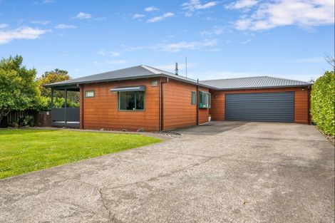 Photo of property in 537 Richmond Road, Lepperton, New Plymouth, 4373