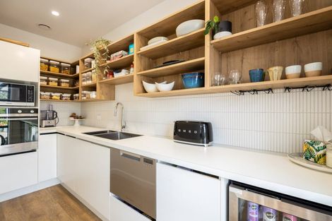 Photo of property in 20b Gordon Street, Glen Avon, New Plymouth, 4312