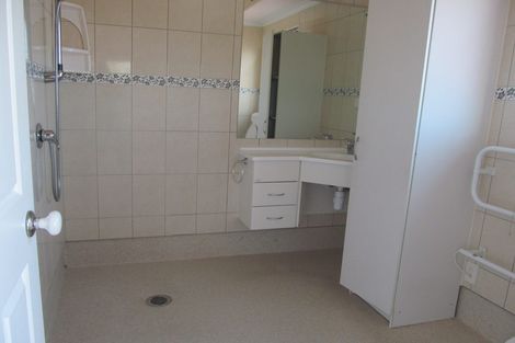 Photo of property in 11 Kath Hopper Drive, Orewa, 0931