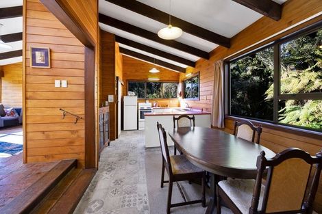 Photo of property in 66 Kent Terrace, Midhirst, Stratford, 4394