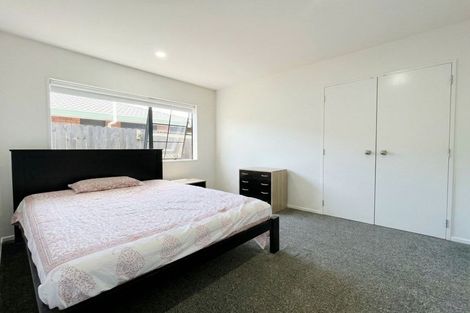 Photo of property in 2 Cyclamen Road, Mangere, Auckland, 2022