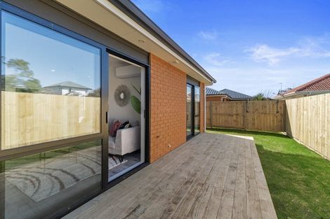 Photo of property in 324u3 Cambridge Road, Hillcrest, Hamilton, 3216