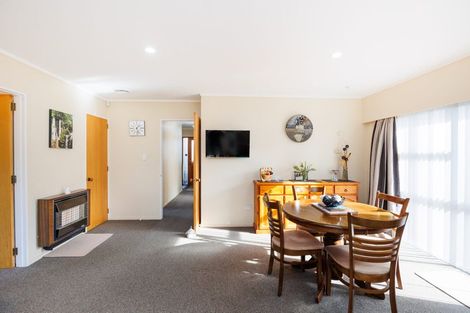 Photo of property in 127 Amberley Avenue, Highbury, Palmerston North, 4412