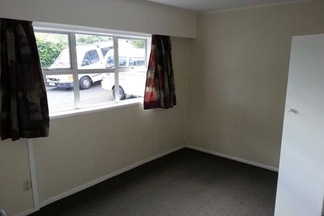 Photo of property in 2/223 Eskdale Road, Birkenhead, Auckland, 0626