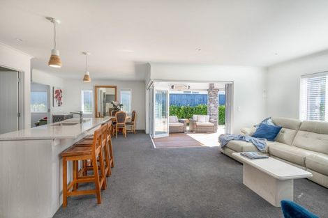 Photo of property in 2 Huka Heights Drive, Rangatira Park, Taupo, 3330