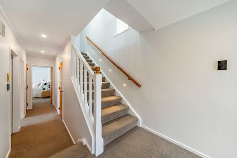 Photo of property in 14 Cullen Place, Tawa, Wellington, 5028
