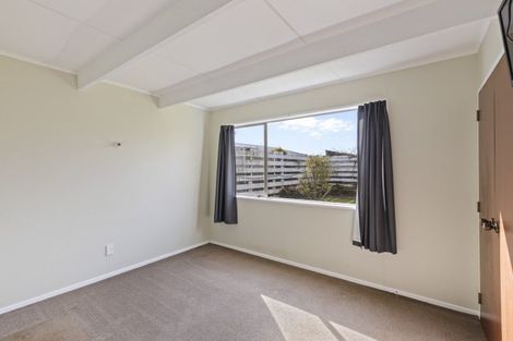 Photo of property in 9a Brierley Place, Marfell, New Plymouth, 4310