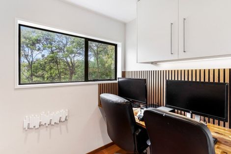 Photo of property in 361i Paremoremo Road, Paremoremo, Auckland, 0632