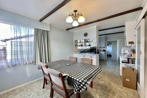 Photo of property in 2 Matuku Street, Heretaunga, Upper Hutt, 5018