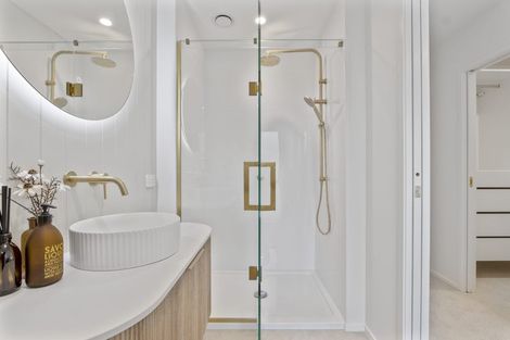 Photo of property in 9/2 Wilton Street, Westown, New Plymouth, 4310