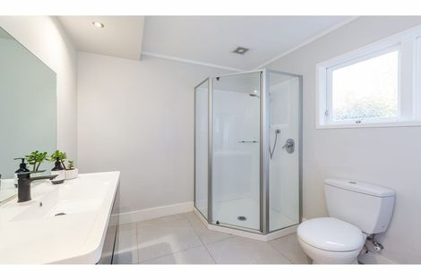 Photo of property in 2/9 Selwyn Avenue, Glen Eden, Auckland, 0602