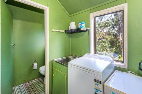 Photo of property in 69 Pye Place, Hot Water Beach, Whitianga, 3591