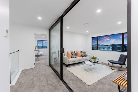Photo of property in 17 Pakirikiri Street, Long Bay, 0630