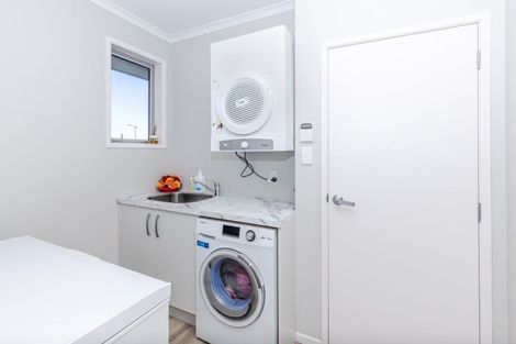 Photo of property in 16 Carlingford Rise, Dinsdale, Hamilton, 3204