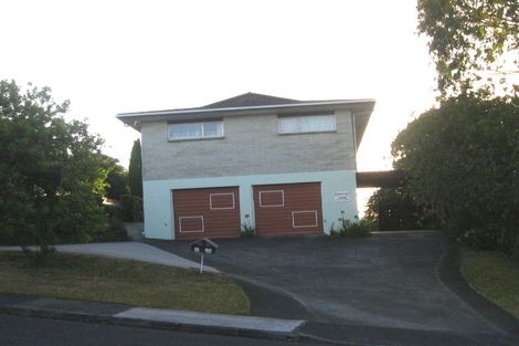 Photo of property in 2/77 Stanaway Street, Hillcrest, Auckland, 0627