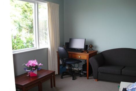 Photo of property in 4 Sunglow Avenue, Melrose, Wellington, 6023