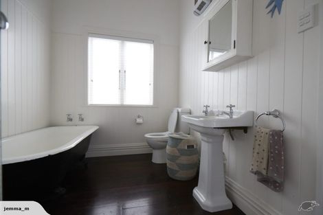 Photo of property in 246 Rintoul Street, Berhampore, Wellington, 6023