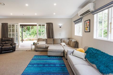 Photo of property in 158 Turitea Road, Fitzherbert, Palmerston North, 4472