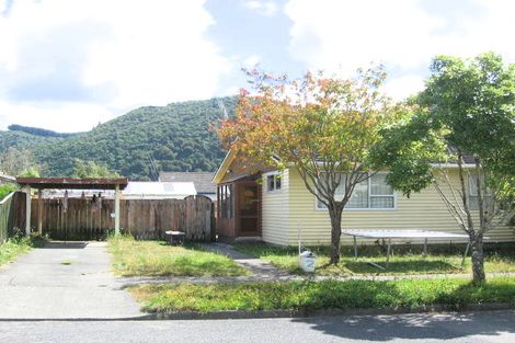 Photo of property in 2f1- Crystal Grove, Birchville, Upper Hutt, 5018