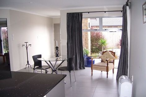 Photo of property in 4 Sophies Way, Papamoa Beach, Papamoa, 3118