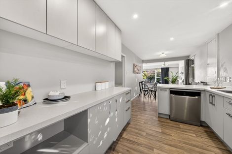 Photo of property in 18a Coopers Road, Dallington, Christchurch, 8061