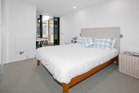 Photo of property in 2/48 Marine Parade, Mount Maunganui, 3116