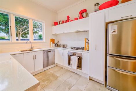 Photo of property in 21 Steele Road, Forest Lake, Hamilton, 3200