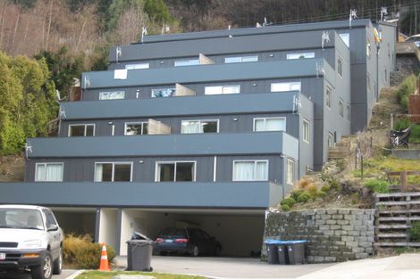 Photo of property in 3b/54 Fryer Street, Queenstown, 9300