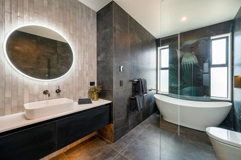 Photo of property in 21a Deans Drive, Wanaka, 9305