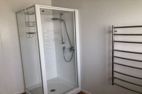 Photo of property in 12 Albert Road, Kelston, Auckland, 0602
