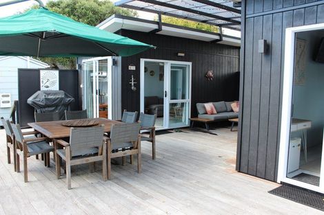 Photo of property in 147 Waimaire Avenue, Matarangi, Whitianga, 3592