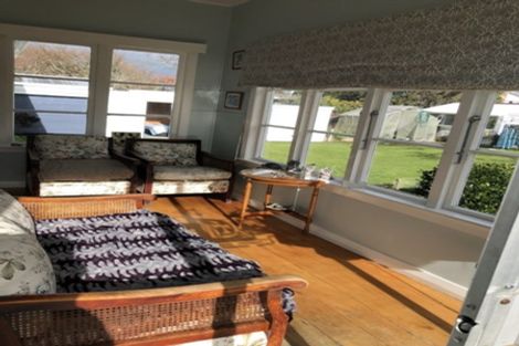 Photo of property in 11 Miranda Street, Stratford, 4332