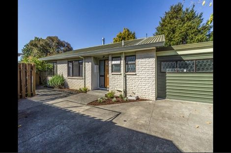 Photo of property in 2/17 Church Road, Taradale, Napier, 4112
