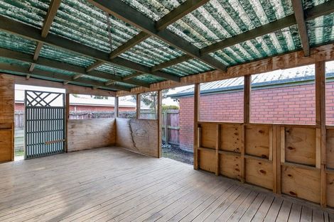 Photo of property in 65 Daniels Road, Redwood, Christchurch, 8051