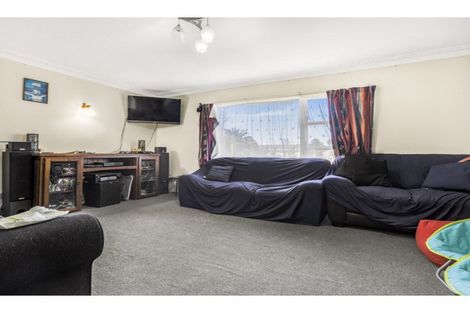 Photo of property in 44 Raglan Street, Mangere East, Auckland, 2024