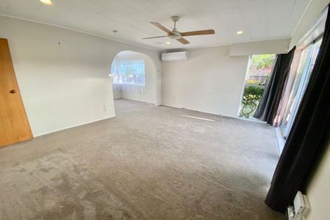 Photo of property in 29 Cockayne Crescent, Sunnynook, Auckland, 0620
