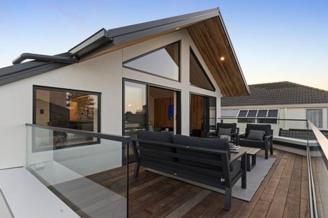 Photo of property in 56b Marine Parade, Mount Maunganui, 3116