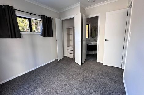Photo of property in 19 Artesia Close, Shamrock Park, Auckland, 2016