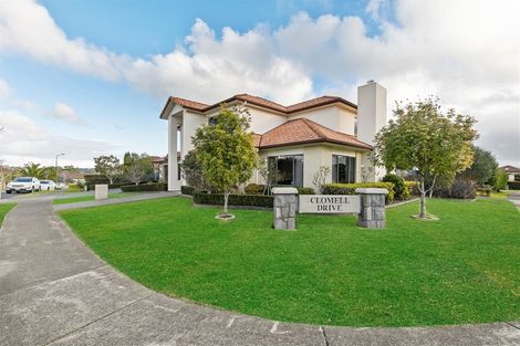 Photo of property in 1 Clomell Drive, Flat Bush, Auckland, 2019