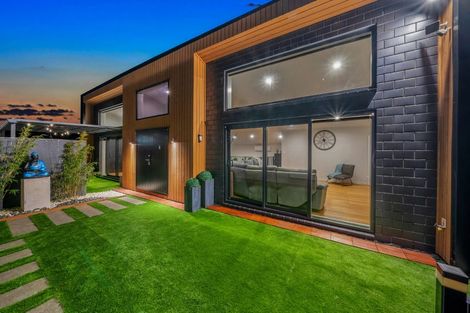 Photo of property in 6 Mara Waina Place, Swanson, Auckland, 0614