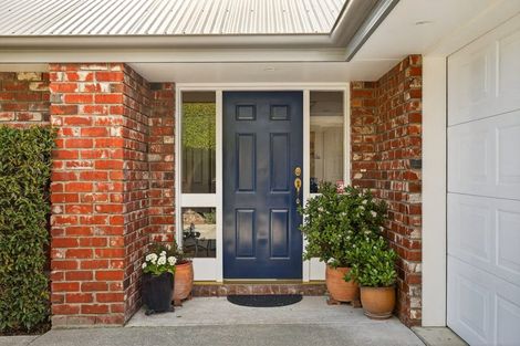 Photo of property in 8 Avon Gate, Russley, Christchurch, 8042