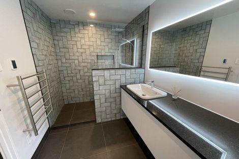 Photo of property in 75 Park Road, Titirangi, Auckland, 0604