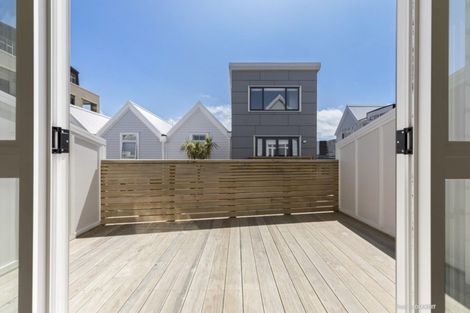 Photo of property in Pirie Street Townhouses, 31/35u Pirie Street, Mount Victoria, Wellington, 6011