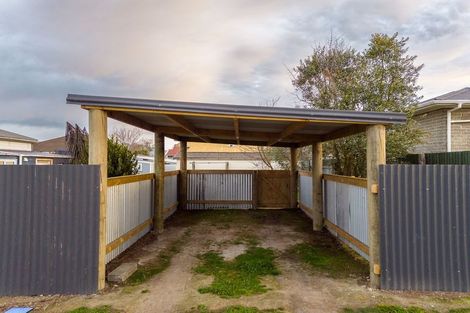 Photo of property in 12 Rhodes Street, Waimate, 7924