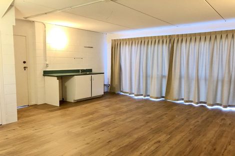 Photo of property in 1/47 Prince Regent Drive, Half Moon Bay, Auckland, 2012