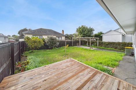 Photo of property in 2/13 John Street, Mangere East, Auckland, 2024